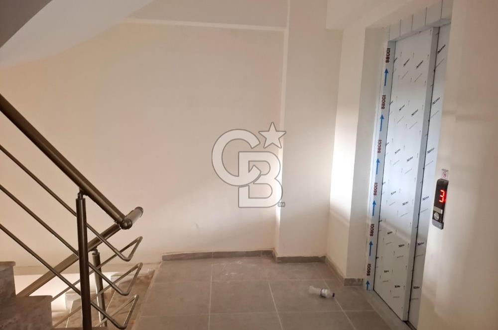 MENEMEN'DE ÇANAKKALE YOLUNA 50 M MESAFEDE 1+1 KİRALIK DAİRE