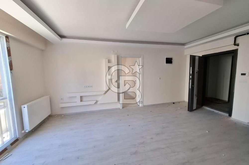 MENEMEN'DE ÇANAKKALE YOLUNA 50 M MESAFEDE 1+1 KİRALIK DAİRE