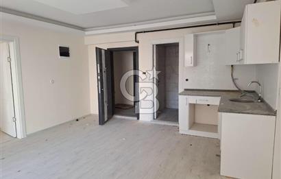 MENEMEN'DE ÇANAKKALE YOLUNA 50 M MESAFEDE 1+1 KİRALIK DAİRE