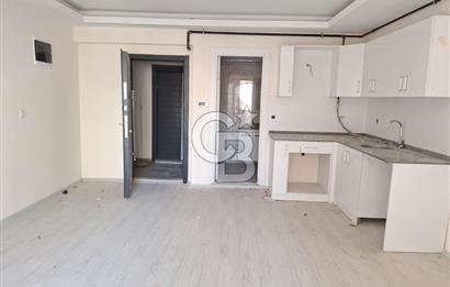 MENEMEN'DE ÇANAKKALE YOLUNA 50 M MESAFEDE 1+1 KİRALIK DAİRE