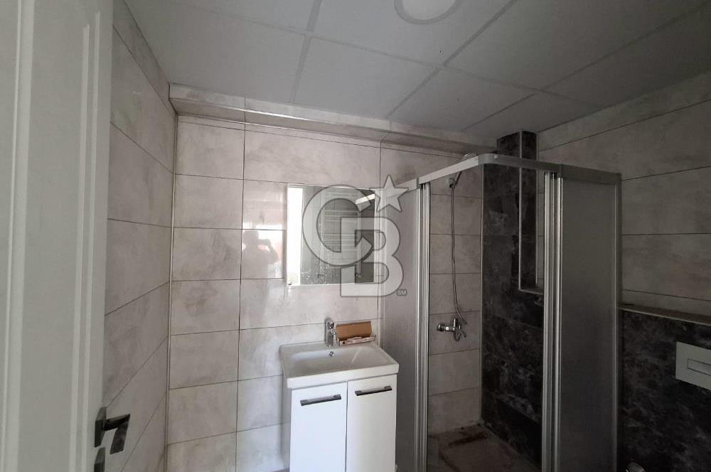 MENEMEN'DE ÇANAKKALE YOLUNA 50 M MESAFEDE 1+1 KİRALIK DAİRE