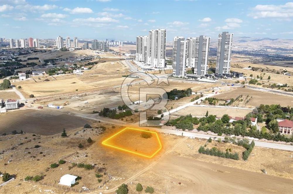 İNCEKTE (2118 m²) ŞEREFİYELİ VİLLA ARSASI BULVARA 500 m