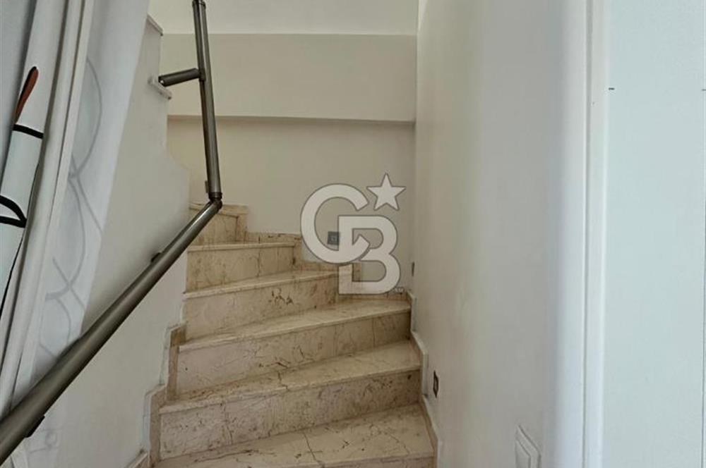Foça Bağarası Kazım Dirik Mah. Satılık 3+1 Dubleks Daire