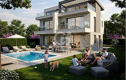 Yalı'da Deniz Tarafı Tramvay Hattına 100m 525m² Fırsat Arsa !!