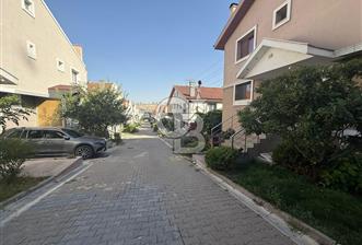 ALACAATLI BAŞKENT PARK EVLERİNDE NATAMAM SATILIK VİLLA