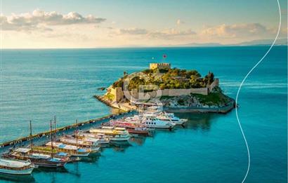 Kuşadası My Suits'te Bahçeli Havuz Manzaralı Suit