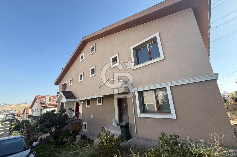 ALACAATLI BAŞKENT PARK EVLERİNDE NATAMAM SATILIK VİLLA