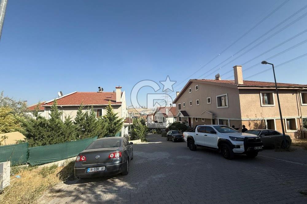 ALACAATLI BAŞKENT PARK EVLERİNDE NATAMAM SATILIK VİLLA