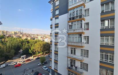 DEMETEVLERİN GİRİŞİNDE ASANSÖRLÜ YAPILI KİRALIK DAİRE
