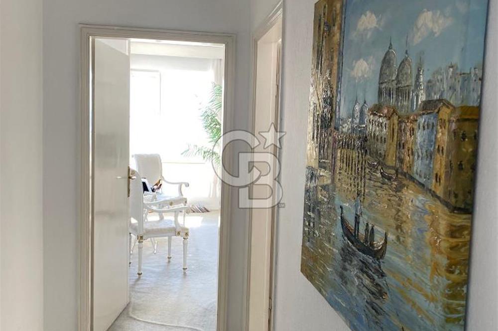 BOSTANLI SAHİL'DE PANORAMİK DENİZ MANZARALI 3+1 FIRSAT SATILIK DAİRE