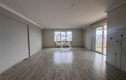 Derebahçe Mavi Kent Sitesi Havuzlu Güvenlikli 4+1 Daire