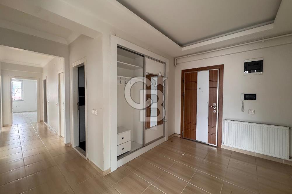 Derebahçe Mavi Kent Sitesi Havuzlu Güvenlikli 4+1 Daire