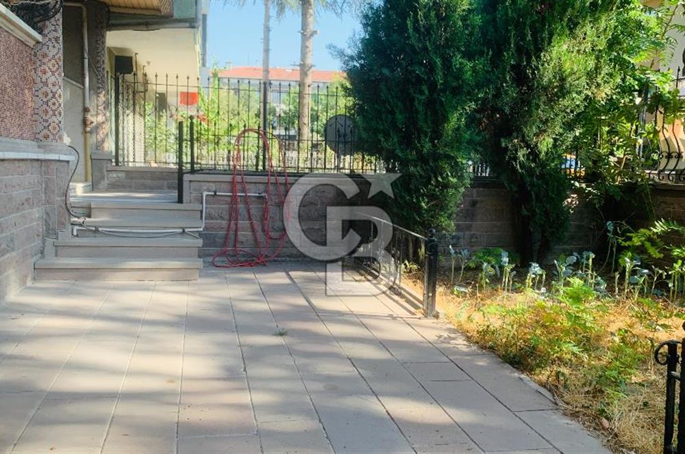 SUBAYEVLERİ CANDAN SOKAKTA BAHÇE KULLANIMLI FIRSAT DAİRE
