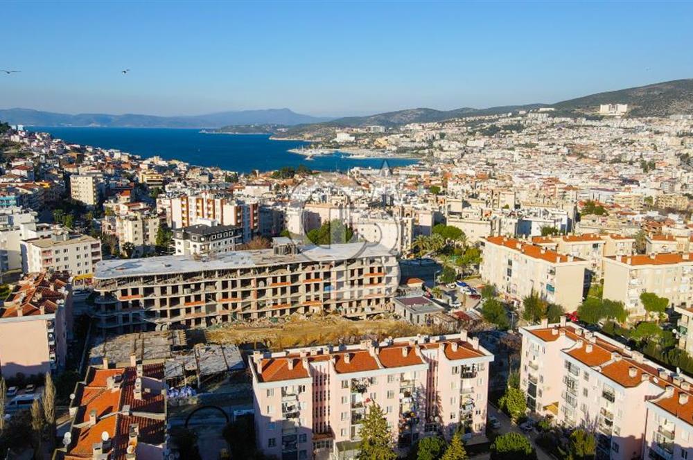 Kuşadası My Suits'te Bahçeli Havuz Manzaralı Suit