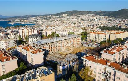 Kuşadası My Suits'te Bahçeli Havuz Manzaralı Suit