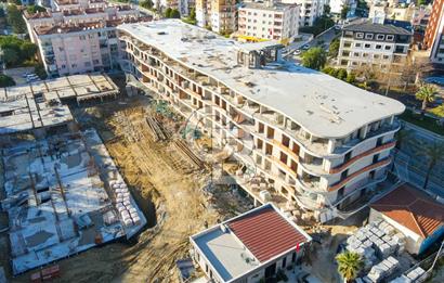 Kuşadası My Suits'te Bahçeli Havuz Manzaralı Suit