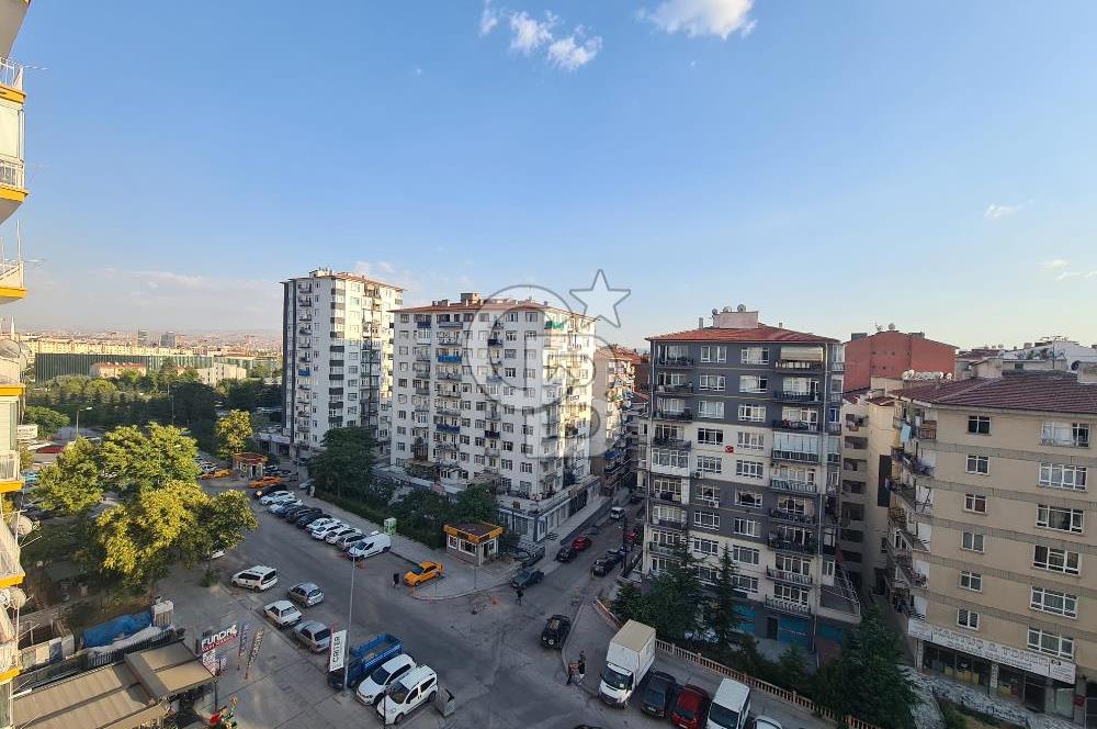 DEMETEVLERİN GİRİŞİNDE ASANSÖRLÜ YAPILI KİRALIK DAİRE