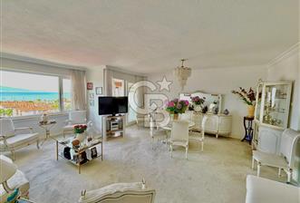 BOSTANLI SAHİL'DE PANORAMİK DENİZ MANZARALI 3+1 FIRSAT SATILIK DAİRE