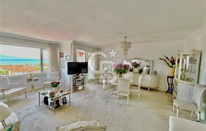 BOSTANLI SAHİL'DE PANORAMİK DENİZ MANZARALI 3+1 FIRSAT SATILIK DAİRE
