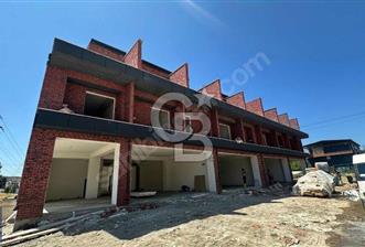 CB MAHALLden: Başiskele Yuvacık Merkezde Satılık 1+1 Daire