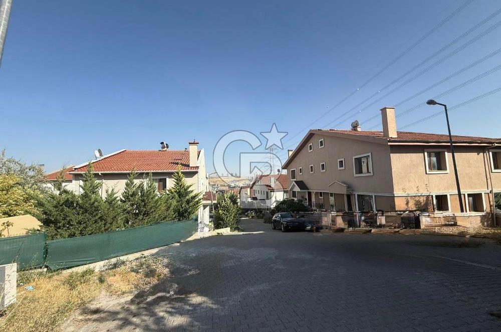 ALACAATLI BAŞKENT PARK EVLERİNDE NATAMAM SATILIK VİLLA