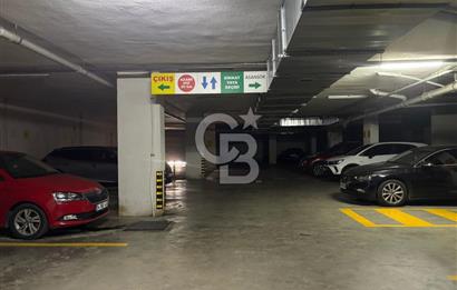 Merkezi Lokasyonda 4,5+1 Sitede Satılık Çatı