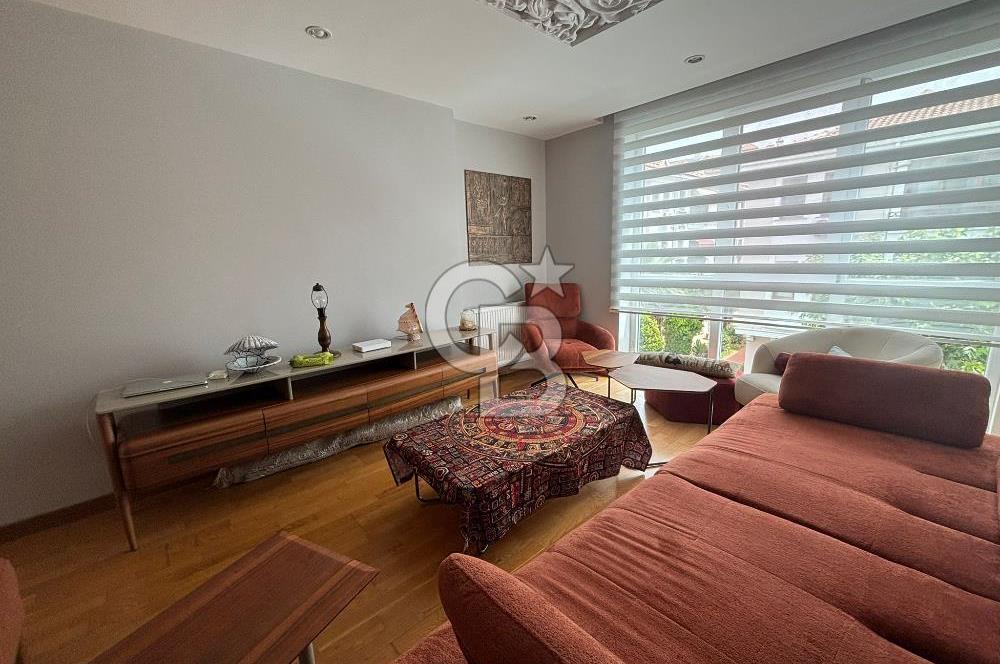Merkezi Lokasyonda 4,5+1 Sitede Satılık Çatı