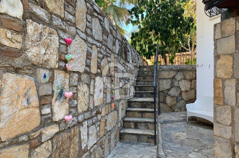 BODRUM TORBA' da DENİZE 250 mt MESAFEDE 4+1 DUBLEX DAİRE