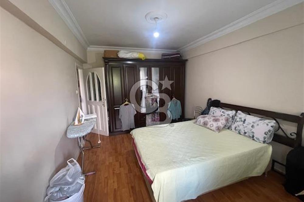 Kaynarca Sahilde Site İçinde Eşyalı Kiralık 3+1 Daire