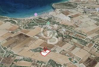 ÇEŞME ŞEHITMEHMET’TE İMAR ÇEMBERİ İÇERİSİNDE FIRSAT 243 M2 ARAZİ