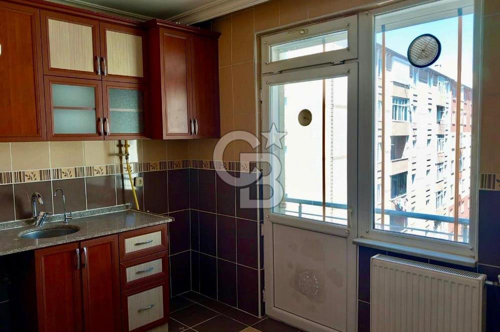 ÇORLU MERKEZ'DE CADDE ÜZERİ 2+1 SATILIK DAİRE