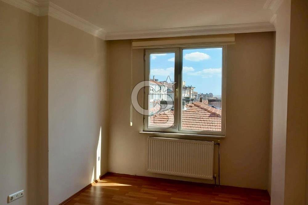 ÇORLU MERKEZ'DE CADDE ÜZERİ 2+1 SATILIK DAİRE