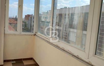 ÇORLU MERKEZ'DE CADDE ÜZERİ 2+1 SATILIK DAİRE
