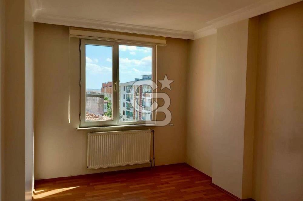ÇORLU MERKEZ'DE CADDE ÜZERİ 2+1 SATILIK DAİRE