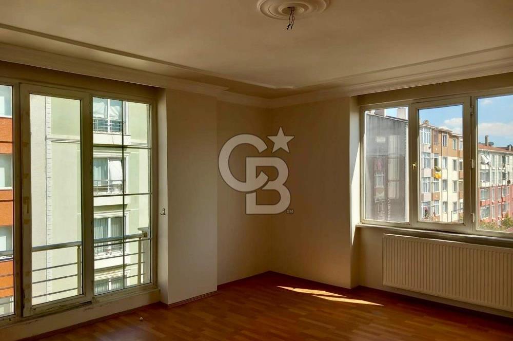 ÇORLU MERKEZ'DE CADDE ÜZERİ 2+1 SATILIK DAİRE
