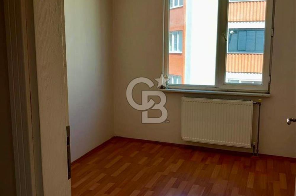ÇORLU MERKEZ'DE CADDE ÜZERİ 2+1 SATILIK DAİRE