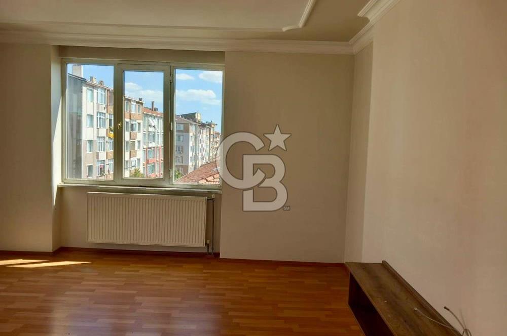 ÇORLU MERKEZ'DE CADDE ÜZERİ 2+1 SATILIK DAİRE