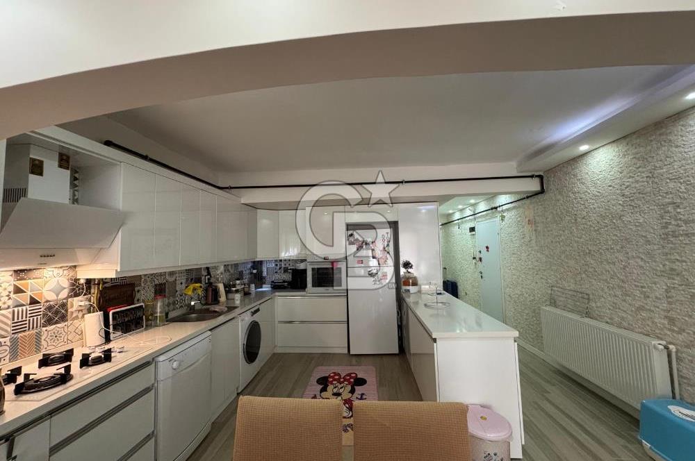 Karşıyaka Bahçelievlerde Önü Açık Full Tadilatlı 3+1 Daire