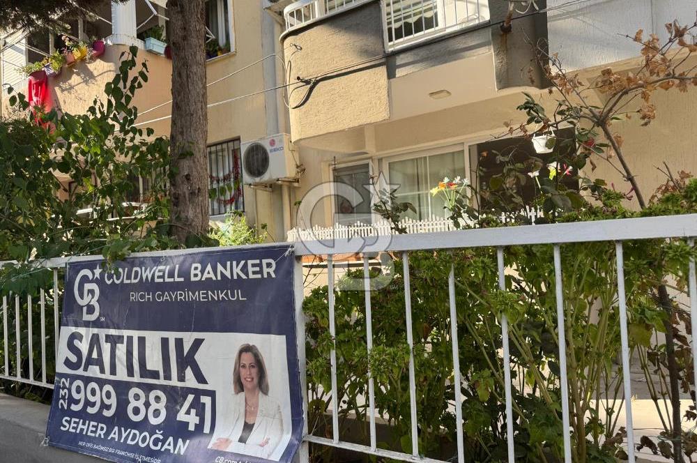Karşıyaka Bahçelievlerde Önü Açık Full Tadilatlı 3+1 Daire