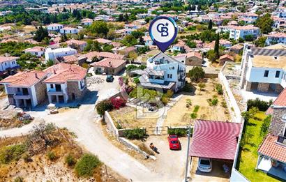 Datça Kızlan'da deniz manzaralı 952 m2 arsa içinde Satılık müstakil ev