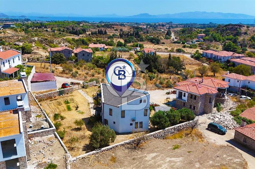 Datça Kızlan'da deniz manzaralı 952 m2 arsa içinde Satılık müstakil ev