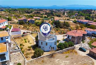 Datça Kızlan'da deniz manzaralı 952 m2 arsa içinde Satılık müstakil ev