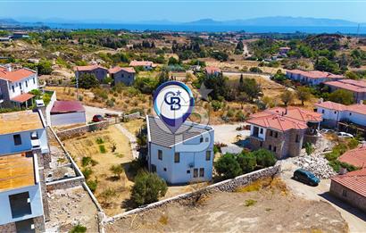 Datça Kızlan'da deniz manzaralı 952 m2 arsa içinde Satılık müstakil ev