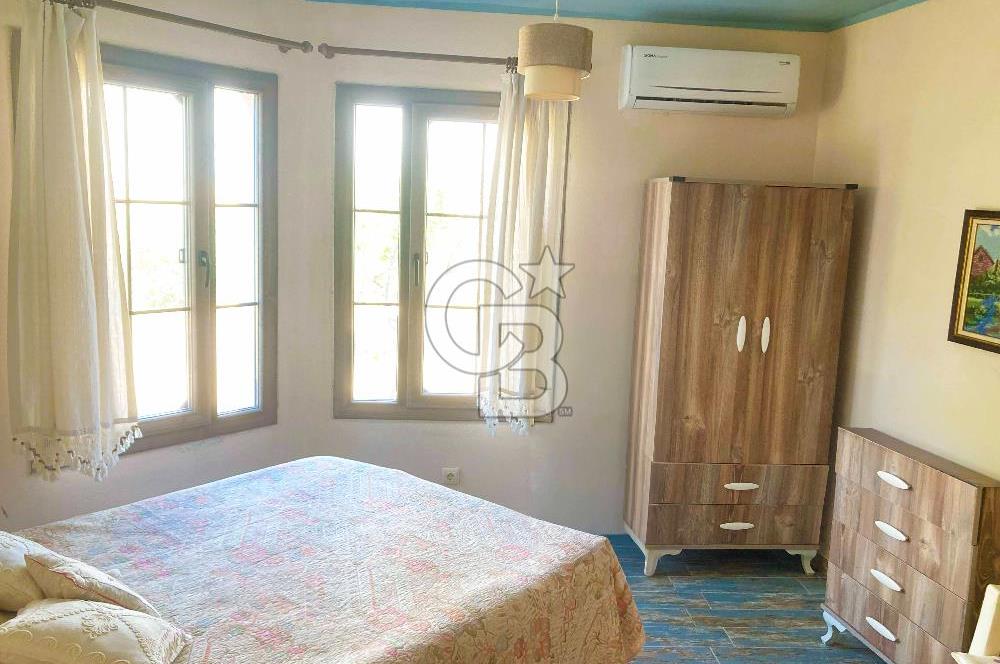 Datça Kızlan'da deniz manzaralı 952 m2 arsa içinde Satılık müstakil ev