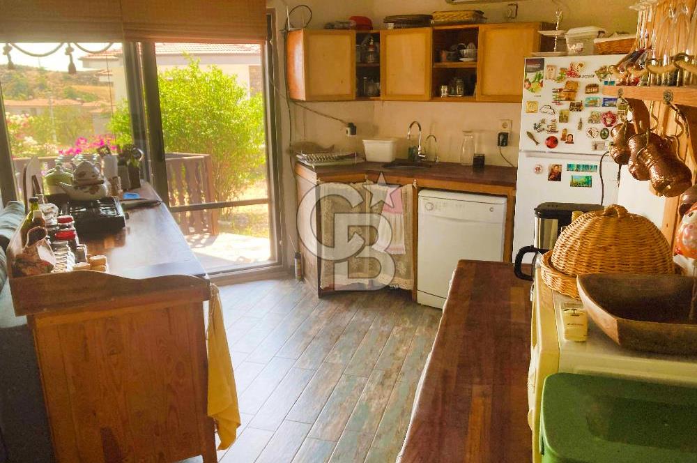 Datça Kızlan'da deniz manzaralı 952 m2 arsa içinde Satılık müstakil ev