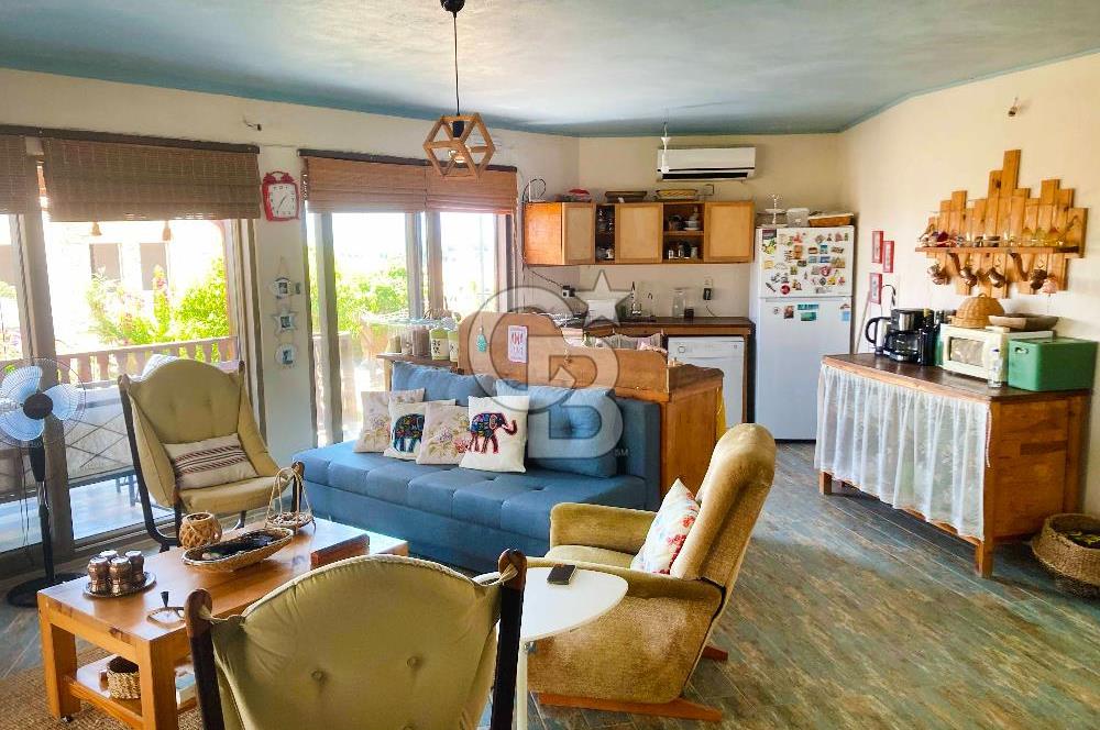 Datça Kızlan'da deniz manzaralı 952 m2 arsa içinde Satılık müstakil ev
