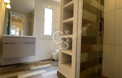 Kuşadası Marina Ege Vista Evlerinde Satılık 5+1 Bahçe Dubleks Daire