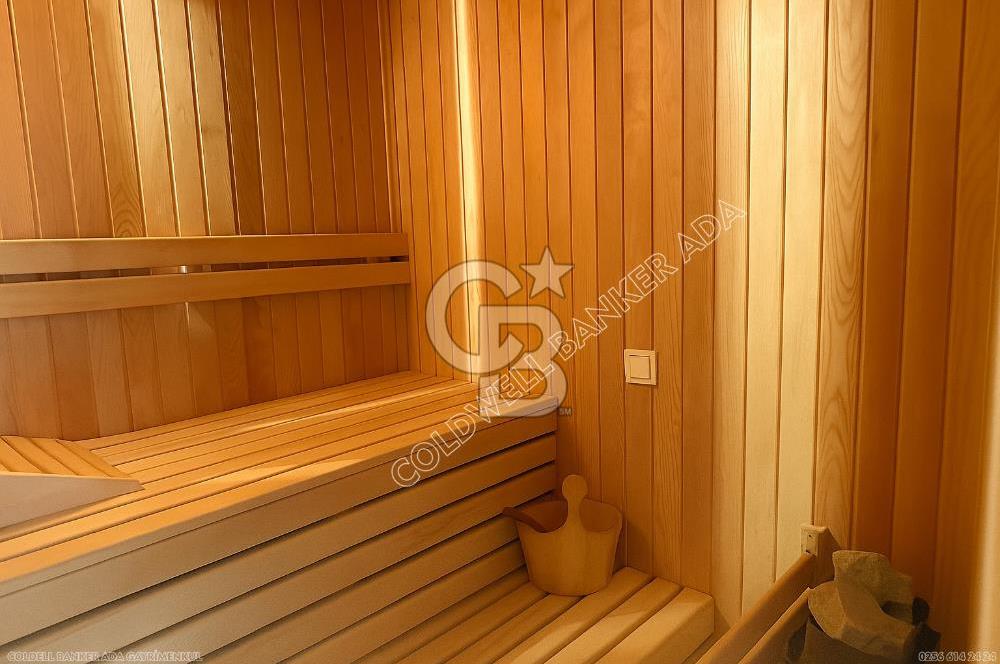 Kuşadası Marina Ege Vista Evlerinde Satılık 5+1 Bahçe Dubleks Daire
