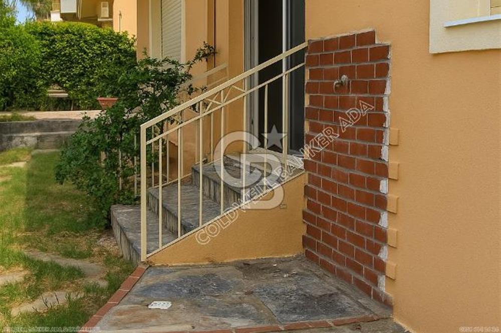 Kuşadası Marina Ege Vista Evlerinde Satılık 5+1 Bahçe Dubleks Daire
