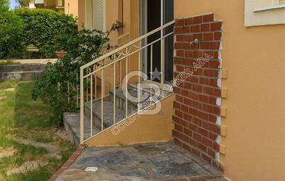 Kuşadası Marina Ege Vista Evlerinde Satılık 5+1 Bahçe Dubleks Daire